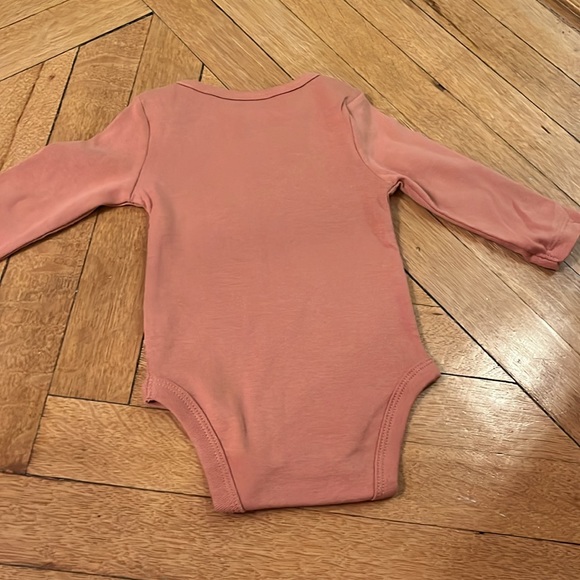 NWOT Size 3-6M Cloud Island Onesie - Picture 2 of 3